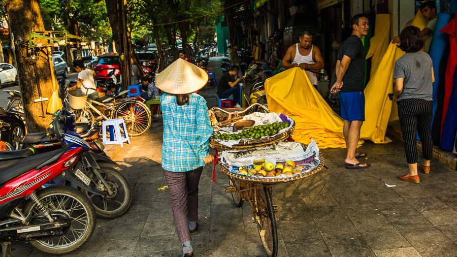 tour-listing-details-slide